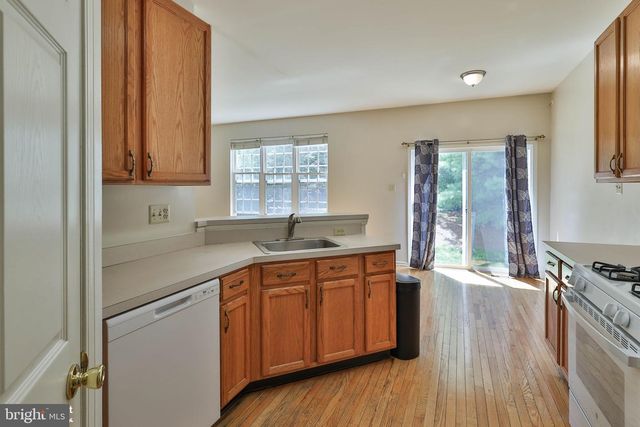 8145 CROSS CREEK CIR, Breinigsville, PA 18031