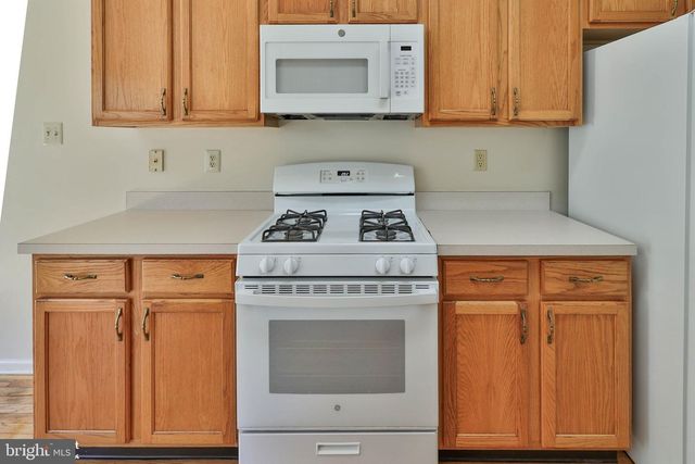 8145 CROSS CREEK CIR, Breinigsville, PA 18031