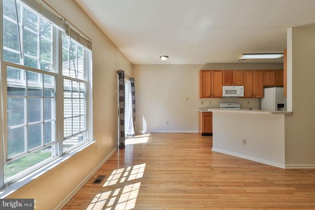 8145 CROSS CREEK CIR, Breinigsville, PA 18031