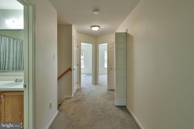 8145 CROSS CREEK CIR, Breinigsville, PA 18031