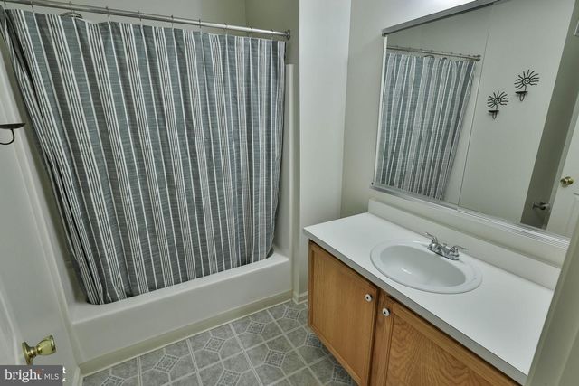 8145 CROSS CREEK CIR, Breinigsville, PA 18031