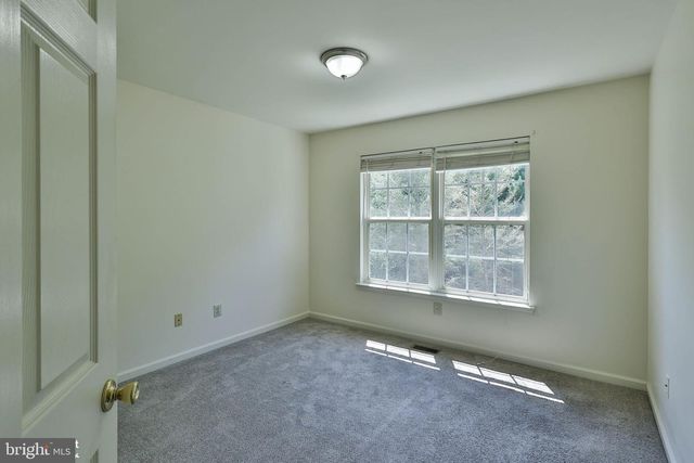 8145 CROSS CREEK CIR, Breinigsville, PA 18031
