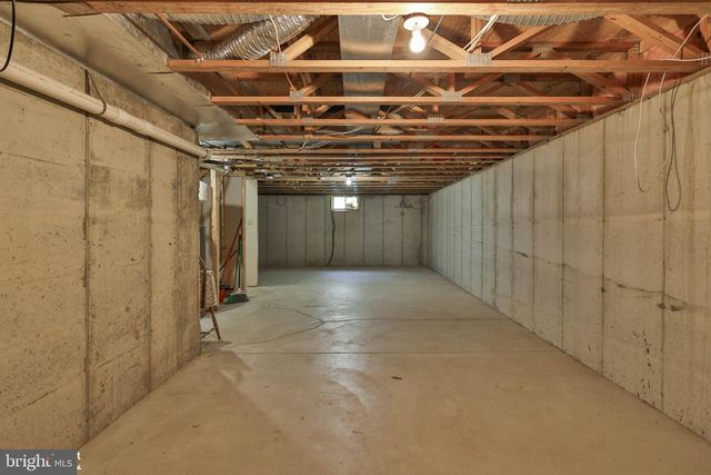 8145 CROSS CREEK CIR, Breinigsville, PA 18031