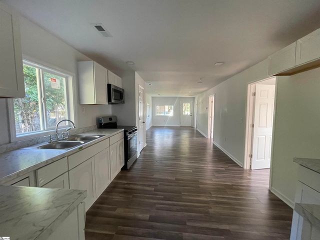103 Mason Street, Clinton, SC 29325