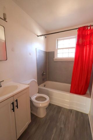 22 Pioneer Avenue, Sturgis, MI 49091