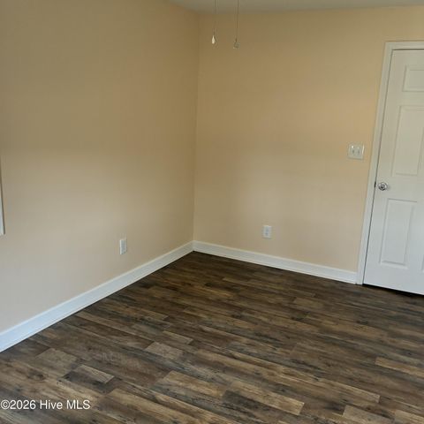 376 Governors Road SE, Winnabow, NC 28479