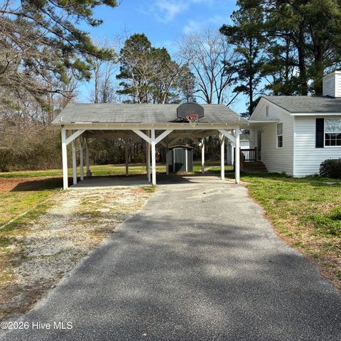 376 Governors Road SE, Winnabow, NC 28479