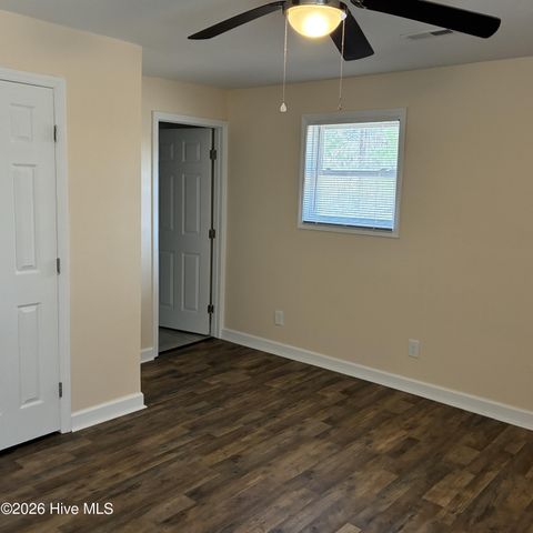 376 Governors Road SE, Winnabow, NC 28479