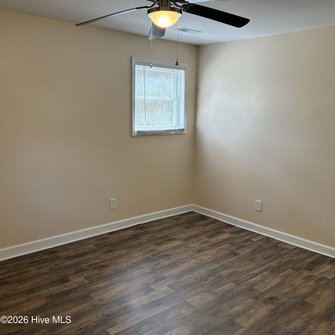 376 Governors Road SE, Winnabow, NC 28479