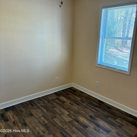 376 Governors Road SE, Winnabow, NC 28479