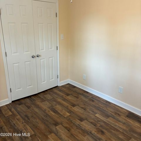 376 Governors Road SE, Winnabow, NC 28479