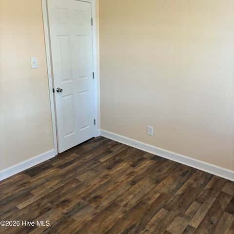 376 Governors Road SE, Winnabow, NC 28479