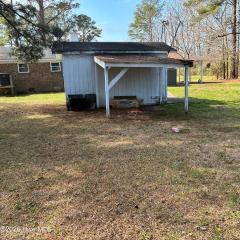 376 Governors Road SE, Winnabow, NC 28479