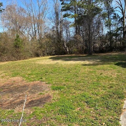 376 Governors Road SE, Winnabow, NC 28479