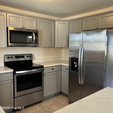 376 Governors Road SE, Winnabow, NC 28479