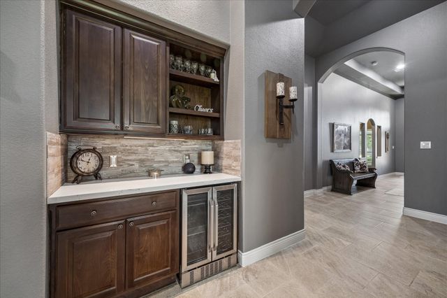 9242 Holloway Cliff Lane, Cypress, TX 77433