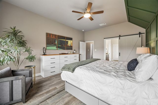 9242 Holloway Cliff Lane, Cypress, TX 77433