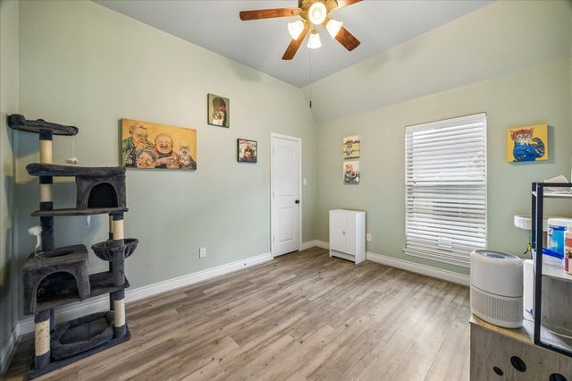 9242 Holloway Cliff Lane, Cypress, TX 77433