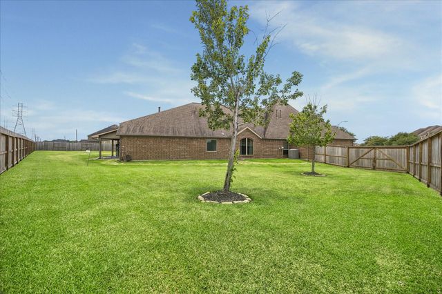 9242 Holloway Cliff Lane, Cypress, TX 77433