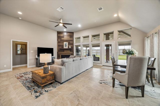 9242 Holloway Cliff Lane, Cypress, TX 77433