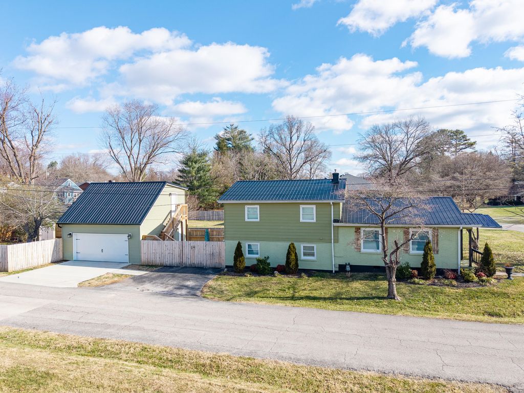 101 Bash Avenue, Somerset, KY 42501