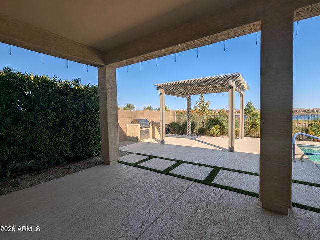 24611 N 174TH Drive, Surprise, AZ 85387