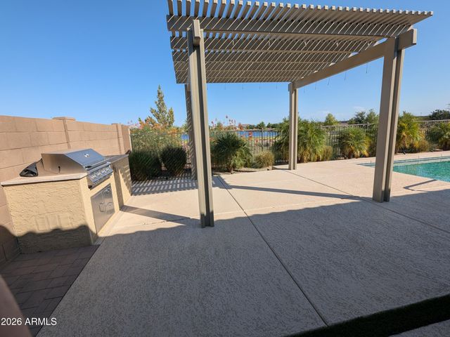 24611 N 174TH Drive, Surprise, AZ 85387