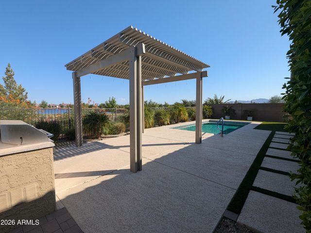 24611 N 174TH Drive, Surprise, AZ 85387