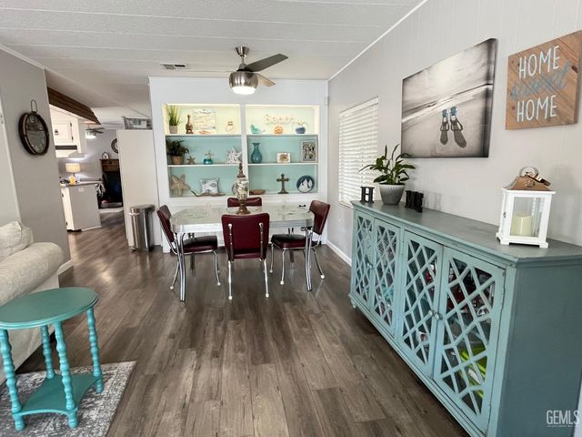 400 E Roberts Lane 104, Bakersfield, CA 93308