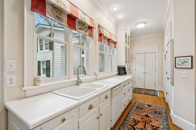 500 Central Avenue, Summerville, SC 29483