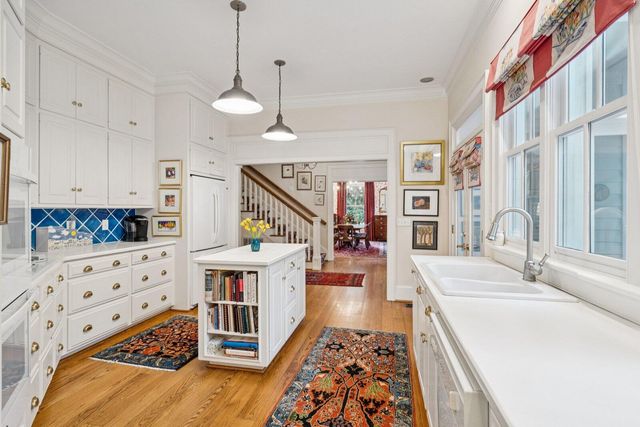 500 Central Avenue, Summerville, SC 29483