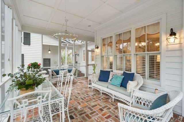 500 Central Avenue, Summerville, SC 29483