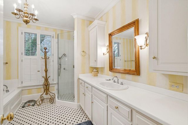 500 Central Avenue, Summerville, SC 29483