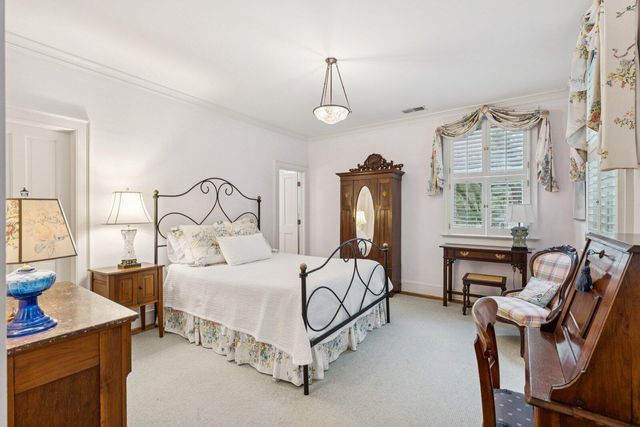 500 Central Avenue, Summerville, SC 29483
