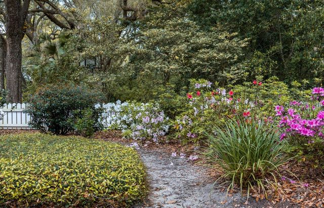 500 Central Avenue, Summerville, SC 29483