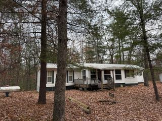 6644 W 9 Mile Road, Elk Twp, MI 49644