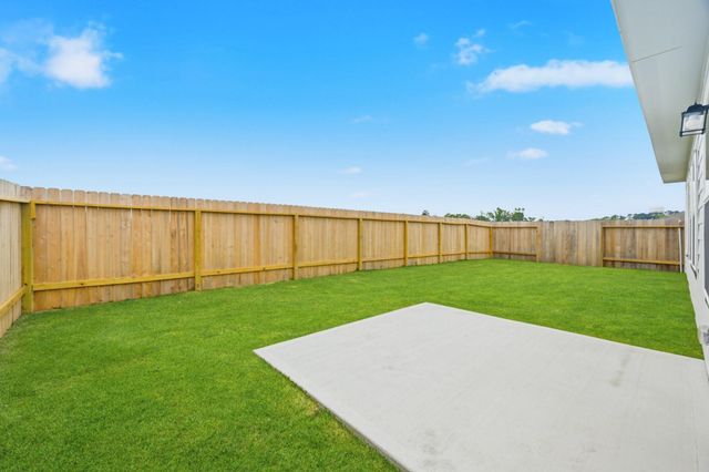 1881 Redwood Lane, Dayton, TX 77535