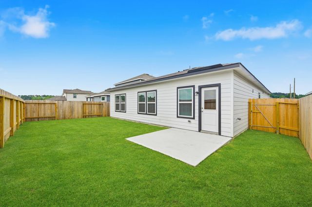 1881 Redwood Lane, Dayton, TX 77535