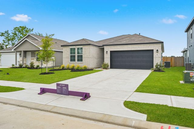 1881 Redwood Lane, Dayton, TX 77535