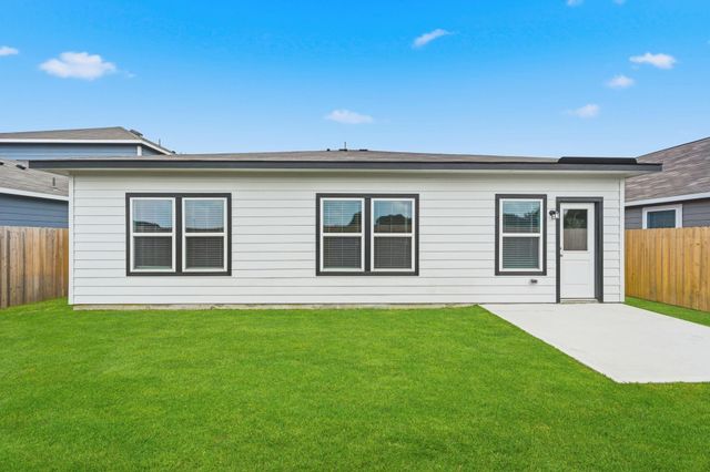1881 Redwood Lane, Dayton, TX 77535