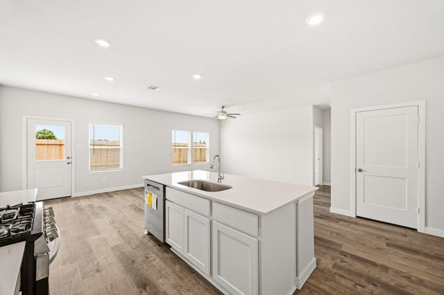 1881 Redwood Lane, Dayton, TX 77535