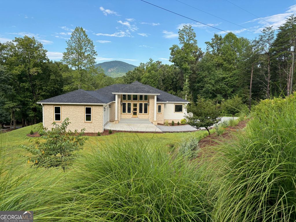 2125 Goat Neck Road, Cleveland, GA 30528