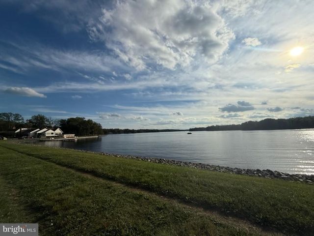 101 MONTICELLO CIR, Locust Grove, VA 22508