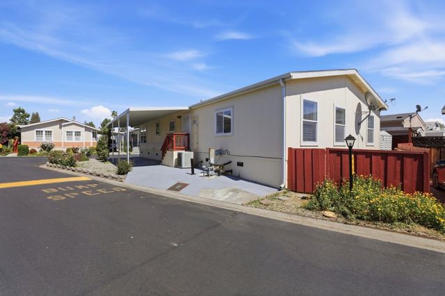 500 W 10th Street 119, Gilroy, CA 95020