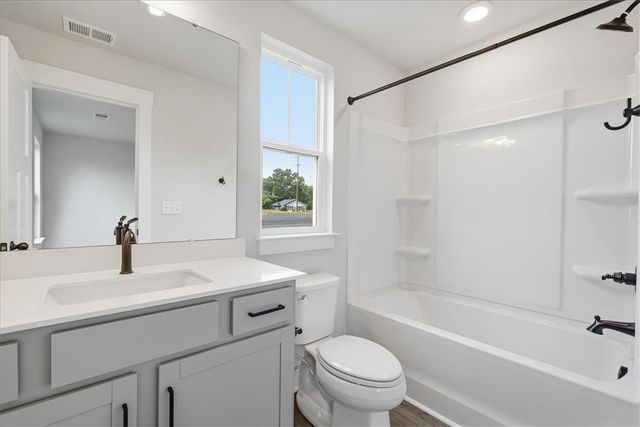 157 Ives Way, Piedmont, SC 29673