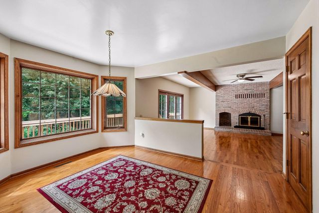 5 Acorn Drive, Sunfish Lake, MN 55077
