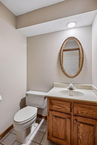 5 Acorn Drive, Sunfish Lake, MN 55077