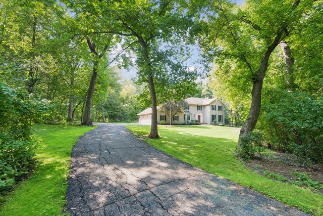 5 Acorn Drive, Sunfish Lake, MN 55077