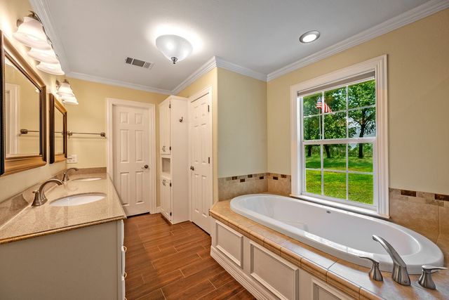 260 Susan Drive, Pottsboro, TX 75076