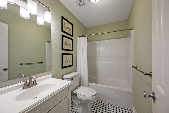 260 Susan Drive, Pottsboro, TX 75076